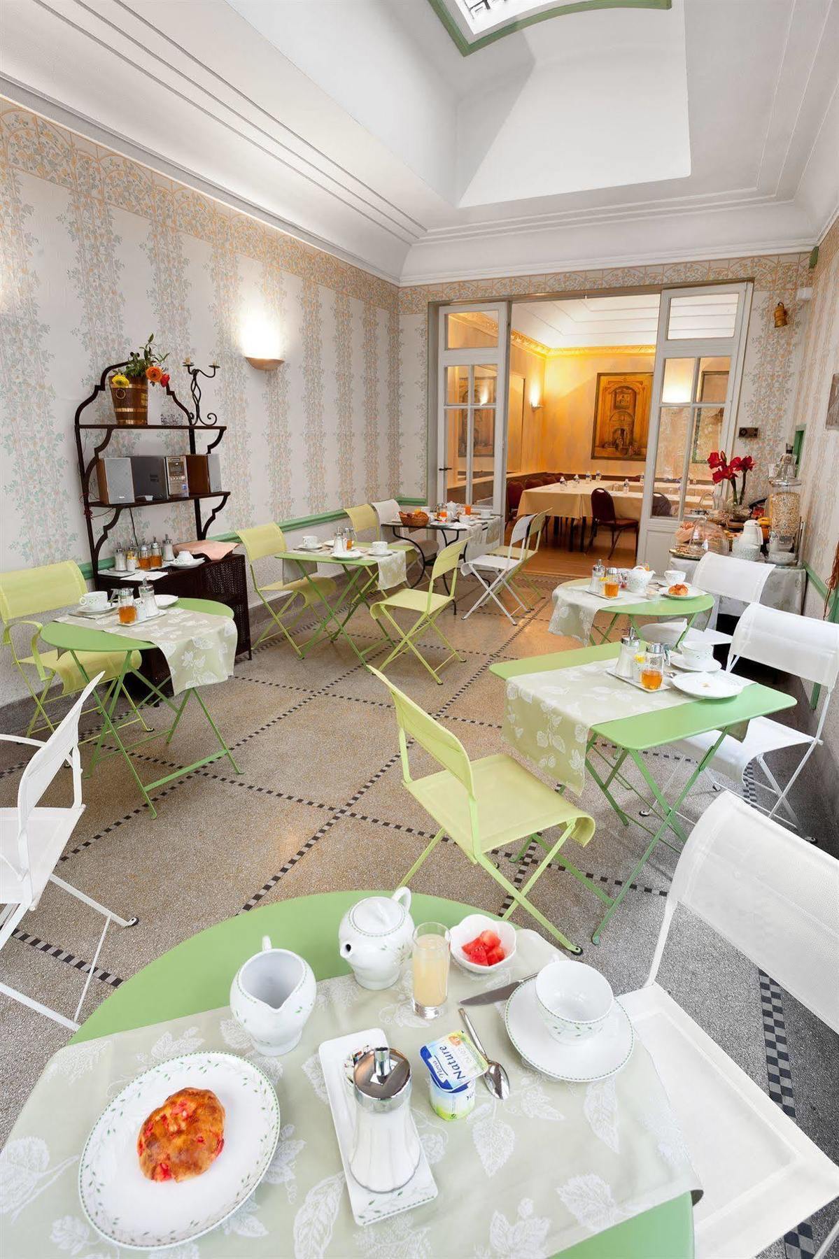 Hotel Arverna Vichy - Clt'Hotel Hotel